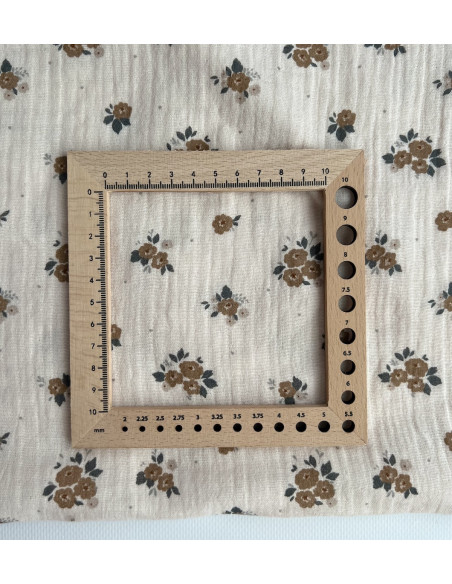 ROZEN - Double gaze de coton BIO crème motif exclusif Rozen forêt Tissus issus de l'agriculture biologique  - 6