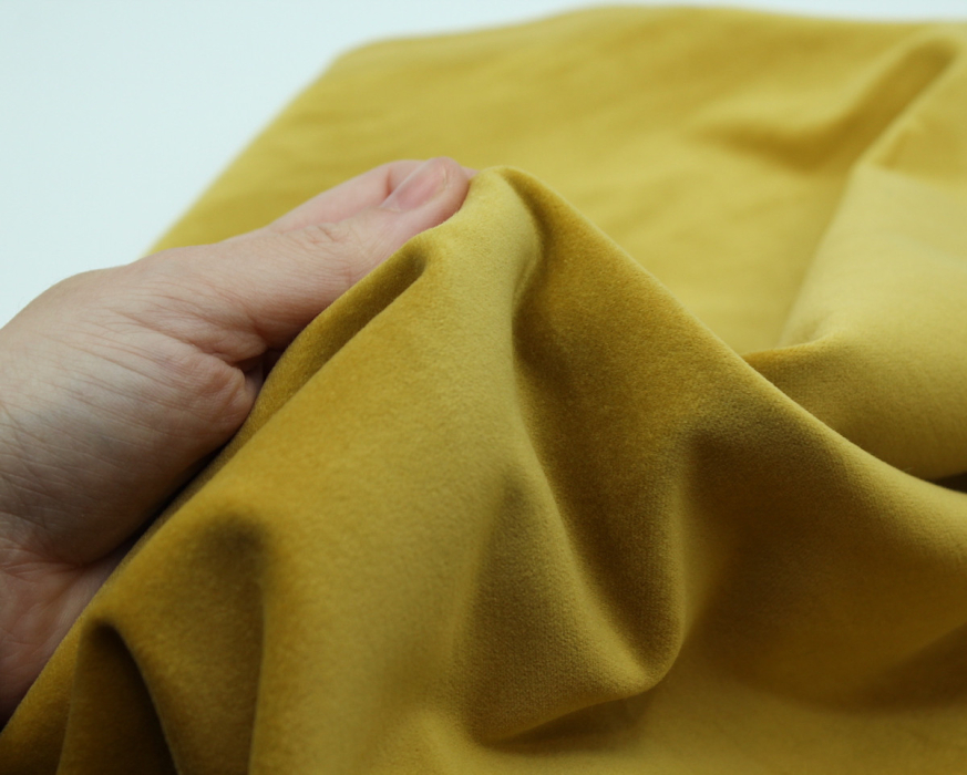 Velours ras coton organique coloris jaune safran