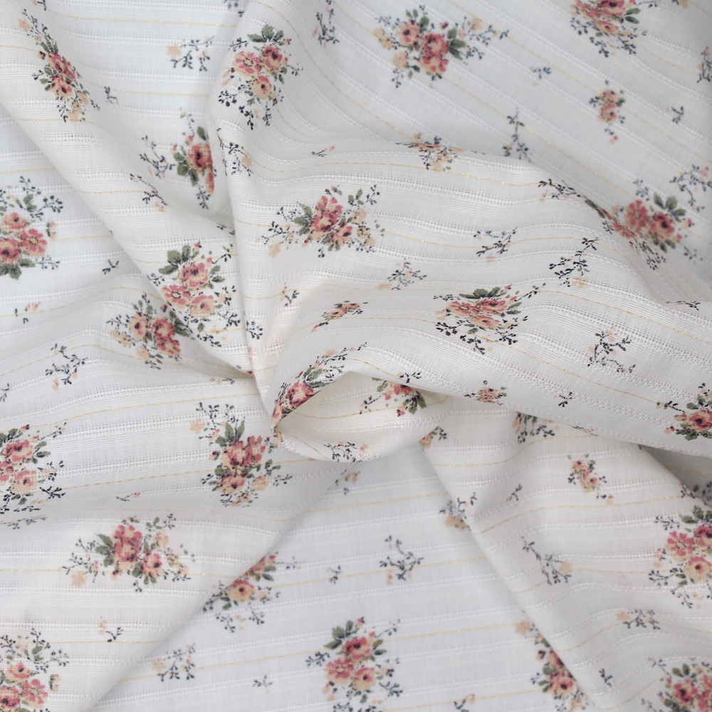 Tissu coton texturé / jacquard fleuri rose nude et lurex Tissus issus de l'agriculture biologique  - 1