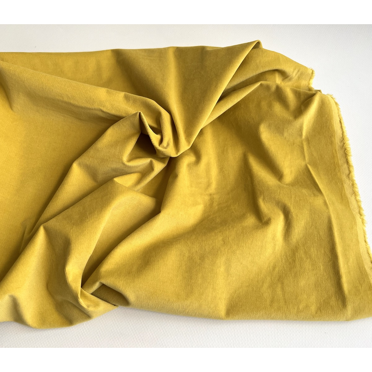 Velours milleraies stretch coton coloris safran Batikou - 5 Velours milleraies stretch coton coloris safran Batikou - 5