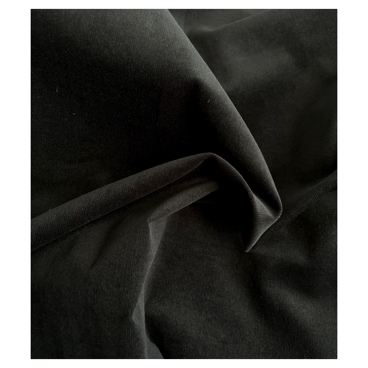 Velours milleraies stretch coton coloris noir Batikou - 2 Velours milleraies stretch coton coloris noir Batikou - 2
