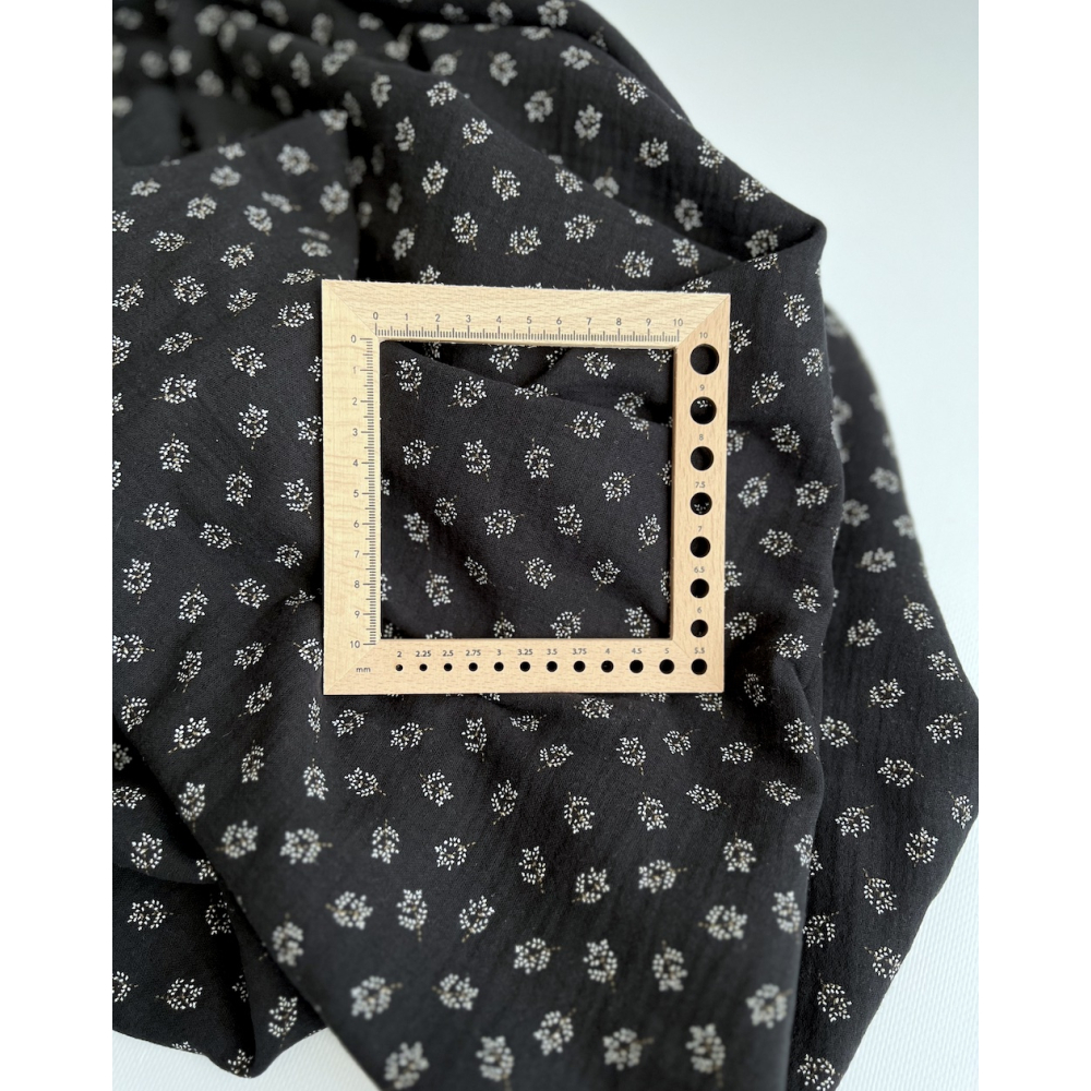 Double gaze de coton BIO noir motif branches Tissus issus de l'agriculture biologique  - 7