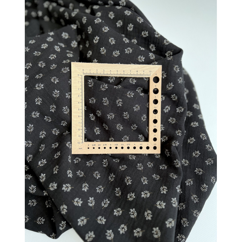 Double gaze de coton BIO noir motif branches Tissus issus de l'agriculture biologique  - 7