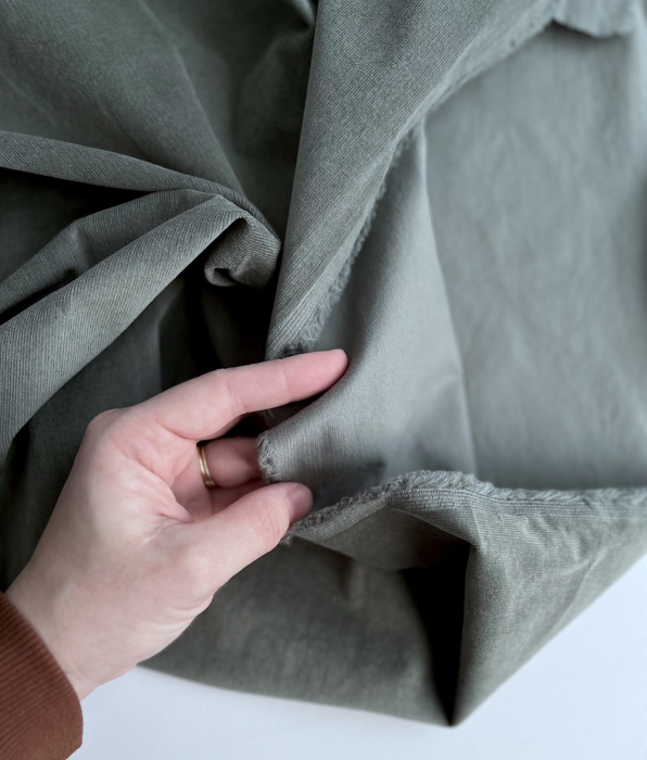 Velours milleraies stretch coton coloris vert sauge Batikou - 4