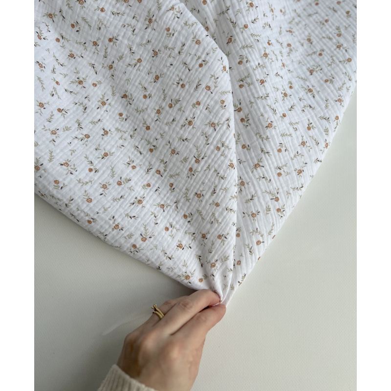 Double gaze de coton Janet blanc motifs fleuris naturel Batikou - 3