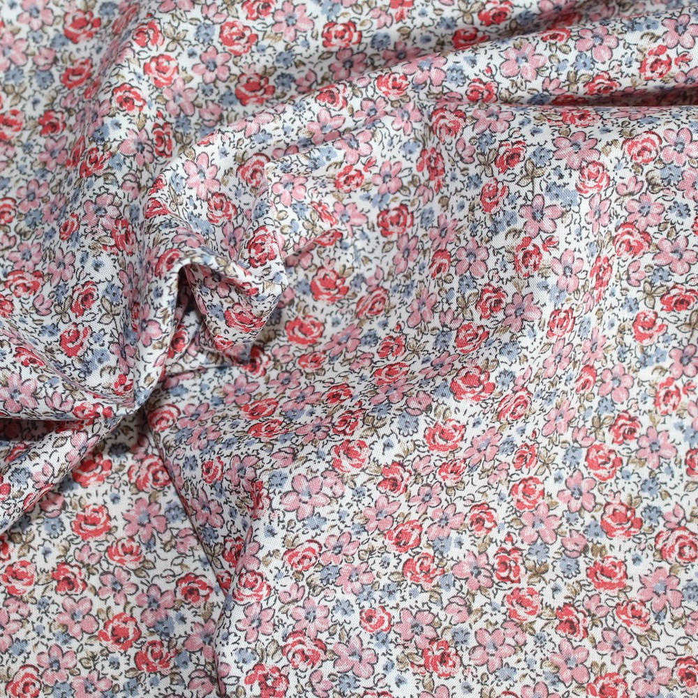 Batiste de coton SILKYNE imprimé fleuri