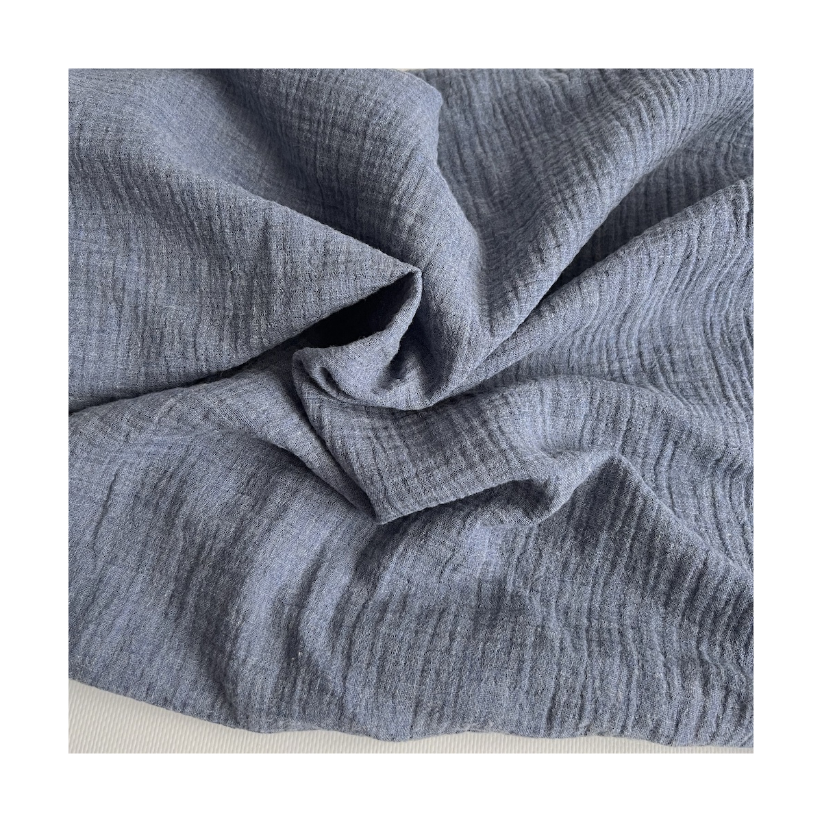 Double gaze de coton BIO chiné coloris bleu denim Tissus issus de l'agriculture biologique  - 1 Double gaze de coton BIO chiné coloris bleu denim Tissus issus de l'agriculture biologique  - 1
