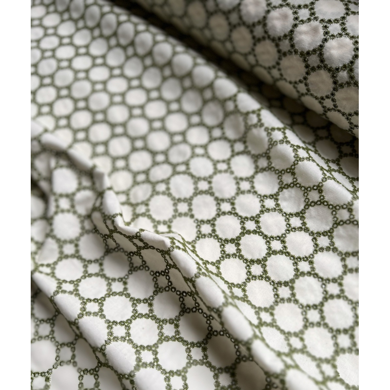 Popeline coton organique broderie vert olive Tissus issus de l'agriculture biologique  - 2 Popeline coton organique broderie vert olive Tissus issus de l'agriculture biologique  - 2
