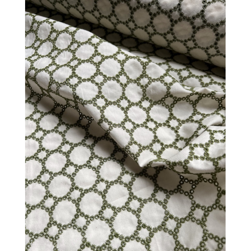 Popeline coton organique broderie vert olive Tissus issus de l'agriculture biologique  - 4 Popeline coton organique broderie vert olive Tissus issus de l'agriculture biologique  - 4