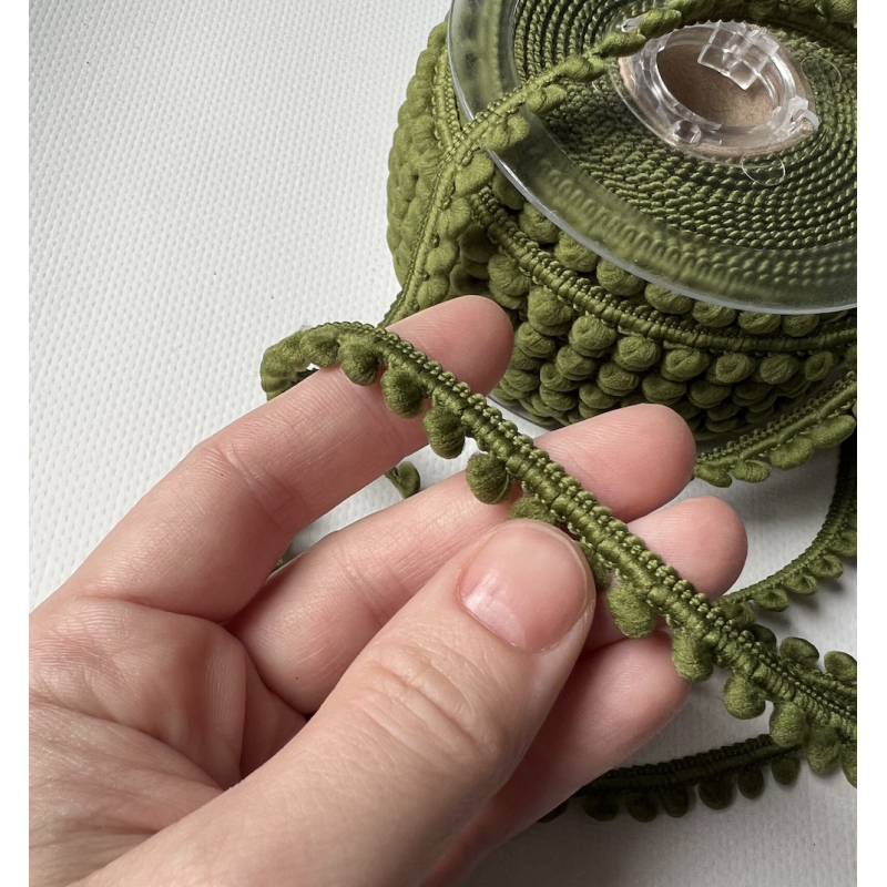 Galon mini pompons 6mm x 1m vert olive  - 2