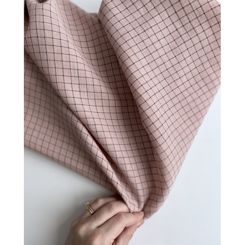 Theo - Gaze de coton lisse tissage carreaux coloris rose thé Tissus issus de l'agriculture biologique  - 5