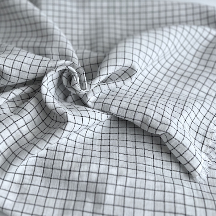 Theo - Gaze de coton lisse tissage carreaux coloris blanc Tissus issus de l'agriculture biologique  - 1