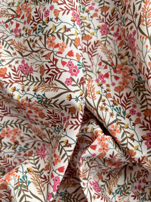 Lucie - Popeline classique coton BIO fond blanc à motifs fleuri vitaminé Tissus issus de l'agriculture biologique  - 8