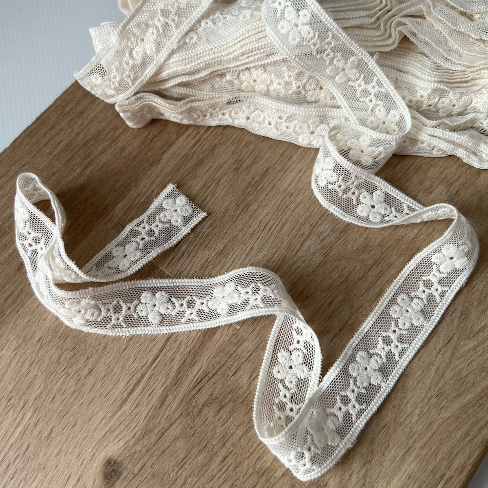 Galon tulle souple crème broderie coton brodé 19mm x 1m Batikou - 1