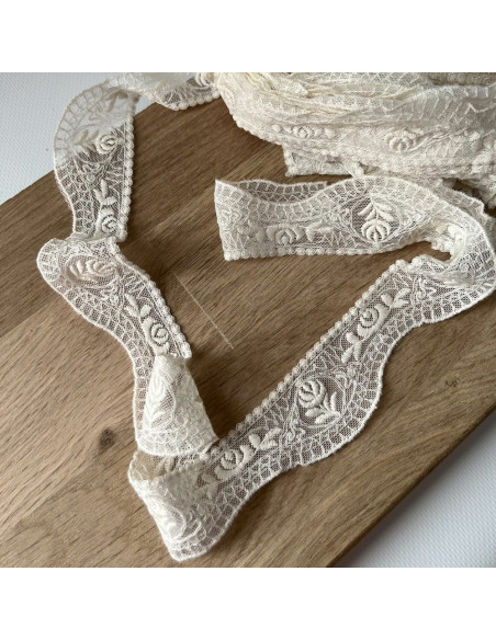 Galon tulle souple crème broderie coton brodé 35mm x 1m Batikou - 1