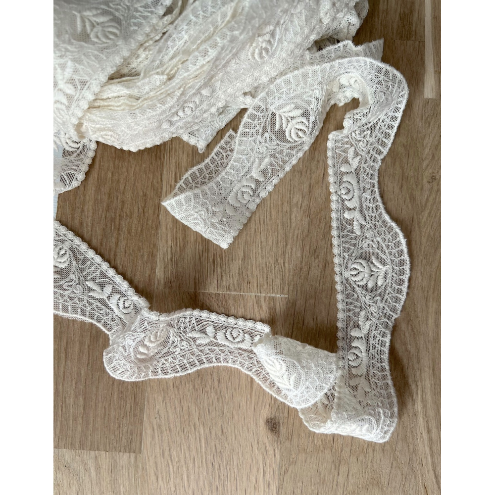 Galon tulle souple crème broderie coton brodé 35mm x 1m Batikou - 5