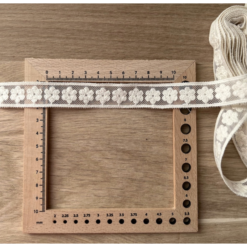 Galon tulle souple écru broderie coton brodé 20mm x 1m Batikou - 2