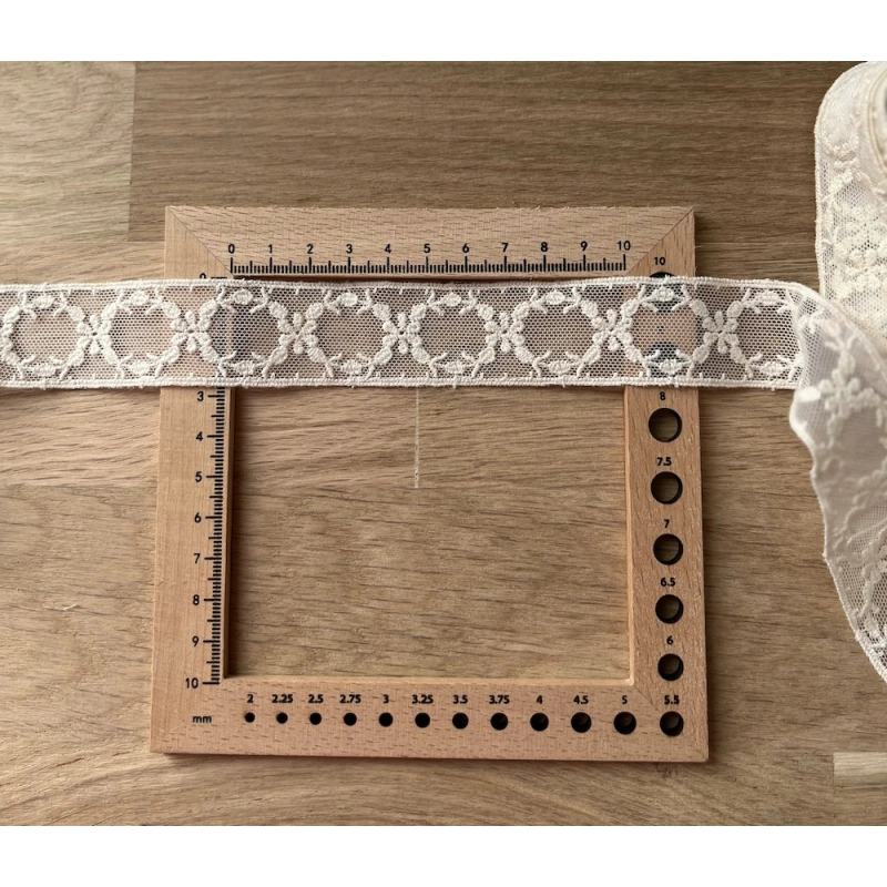 Galon tulle souple crème broderie coton brodé 28mm x 1m Batikou - 2