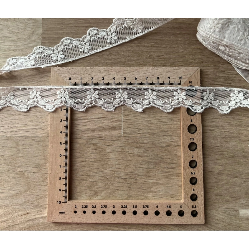 Galon tulle souple crème broderie coton brodé 24mm x 1m Batikou - 3