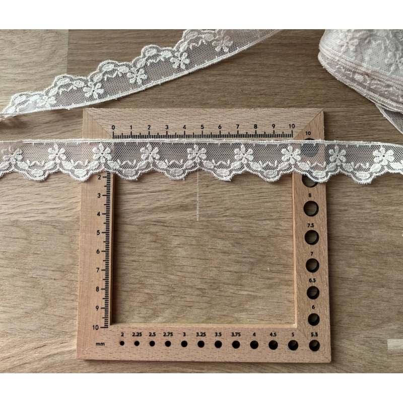 Galon tulle souple crème broderie coton brodé 24mm x 1m Batikou - 3