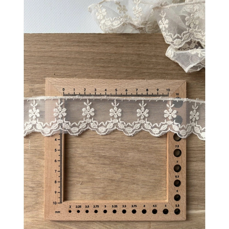 Galon tulle souple crème broderie coton brodé 38mm x 1m Batikou - 3