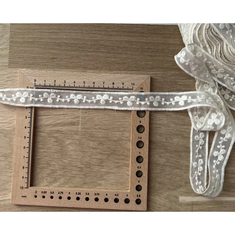 Galon tulle souple crème broderie coton brodé 19mm x 1m Batikou - 3