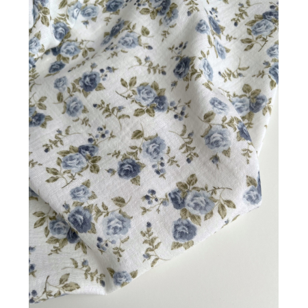 Diana - Double gaze de coton motif rose fanées bleu / vert Tissus issus de l'agriculture biologique  - 2 Diana - Double gaze de coton motif rose fanées bleu / vert Tissus issus de l'agriculture biologique  - 2