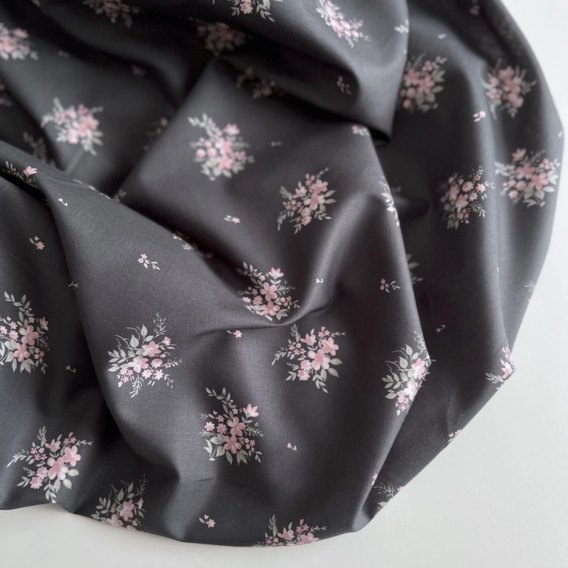 Estelle - Batiste de coton Silkyne BIO imprimé exclusif Anthracite/rose Batikou - 1