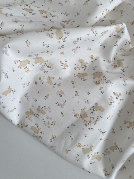 Darius - Popeline de coton BIO imprimé lapins et fleurs Tissus issus de l'agriculture biologique  - 4