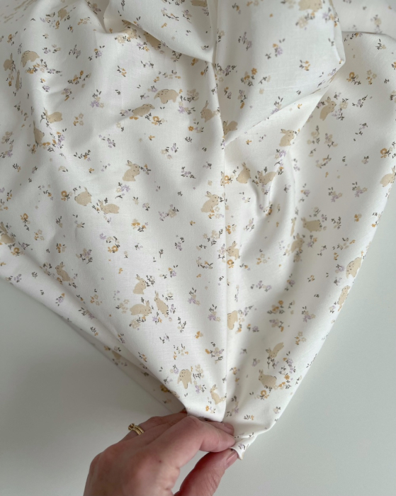 Darius - Popeline de coton BIO imprimé lapins et fleurs Tissus issus de l'agriculture biologique  - 6