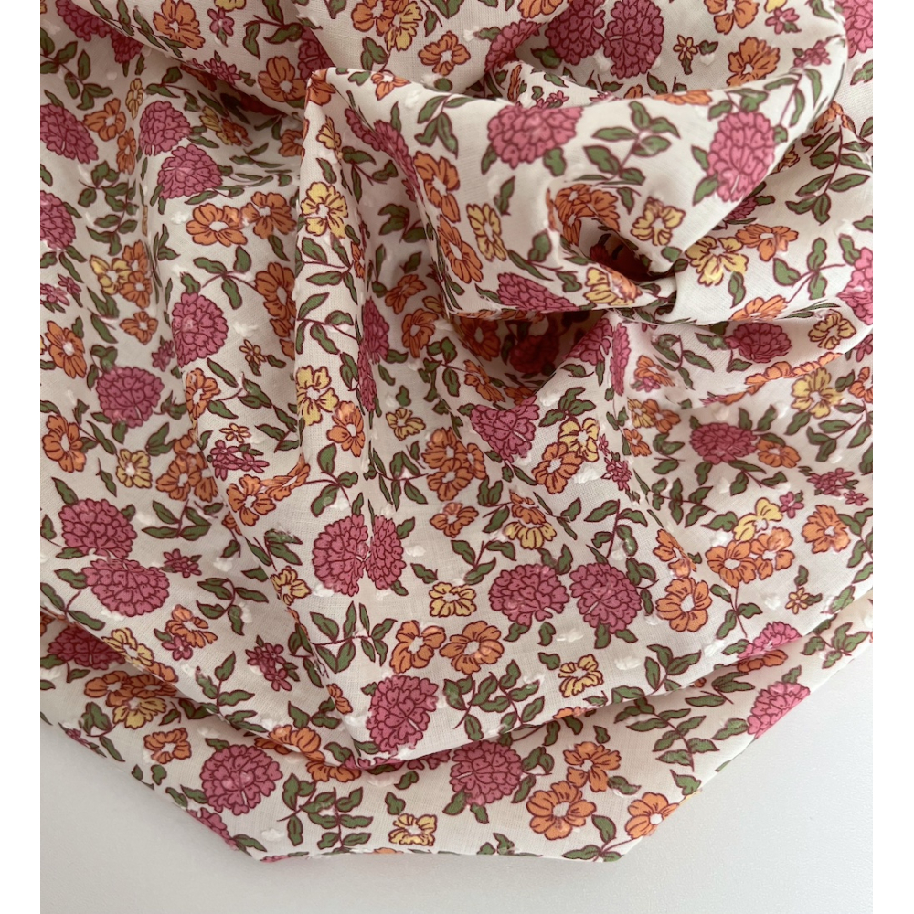 Néolie - Plumetis de coton parme imprimé fleuri rose, orange, jaune, vert Tissus issus de l'agriculture biologique  - 2