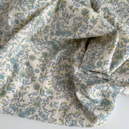 Lucia - Seersucker / Coton gaufré doux motif fleuri Batikou - 1 Lucia - Seersucker / Coton gaufré doux motif fleuri Batikou - 1