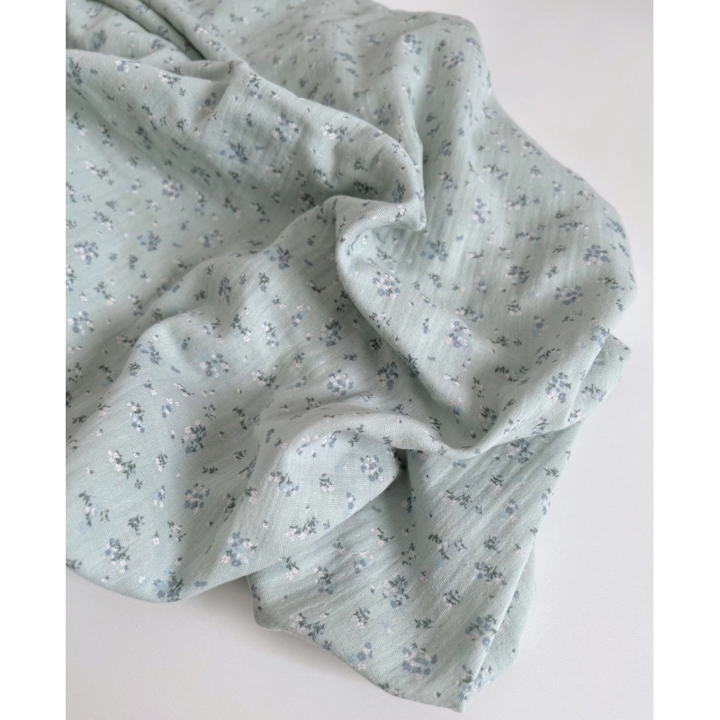 Margot - Double gaze de coton coloris fond vert pastel imprimé fleuri Tissus issus de l'agriculture biologique  - 4