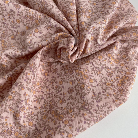 Lucia - Seersucker / Coton gaufré doux motif fleuri rose Batikou - 1 Lucia - Seersucker / Coton gaufré doux motif fleuri rose Batikou - 1
