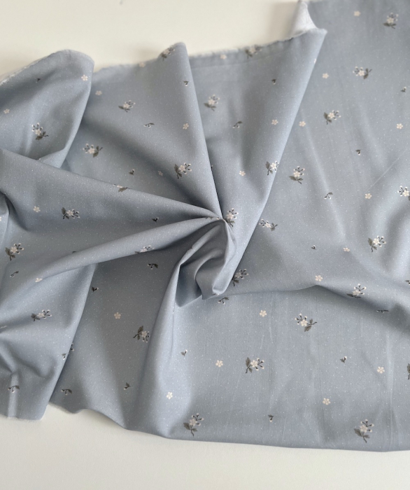 Eglantine - Batiste de coton BIO imprimé exclusif Eglantine Bleu de gris / SILKYNE Batikou - 3