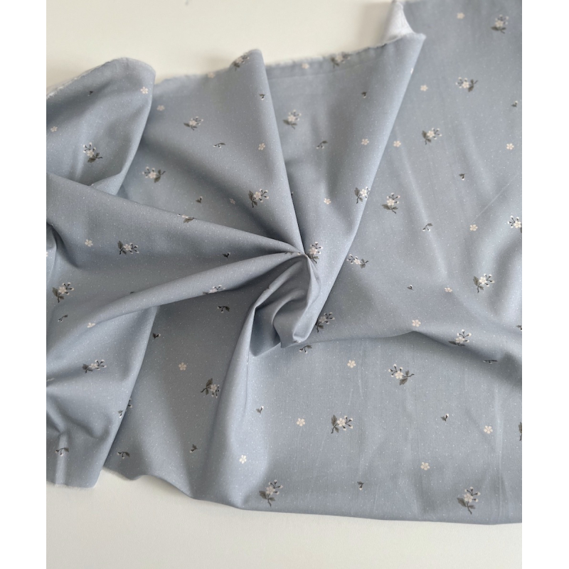 Eglantine - Batiste de coton BIO imprimé exclusif Eglantine Bleu de gris / SILKYNE Batikou - 3