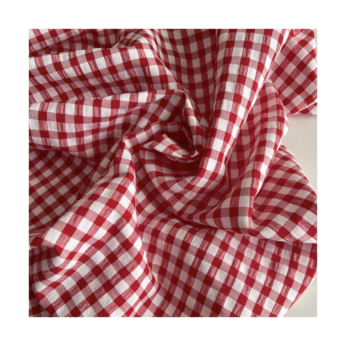 Seersucker / Coton gaufré vichy 6mm rouge / blanc Batikou - 1
