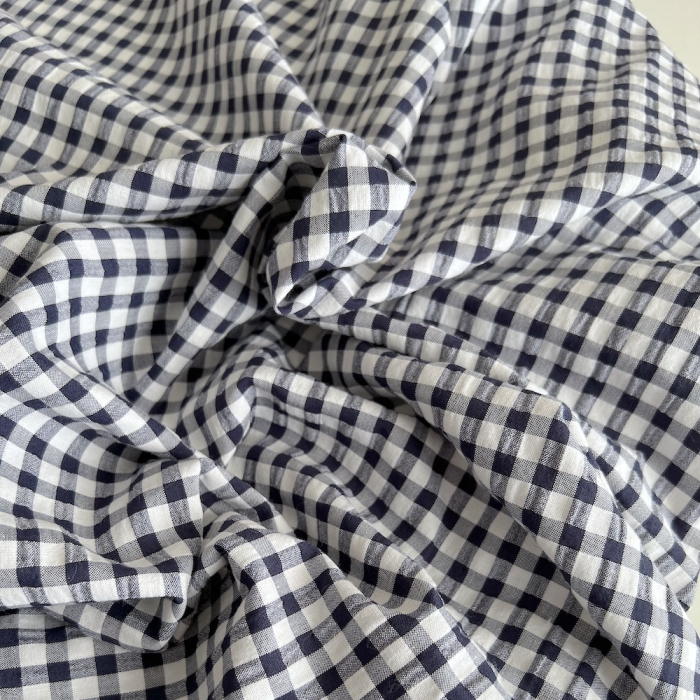 Seersucker / Coton gaufré vichy 6mm bleu marine / blanc Batikou - 1