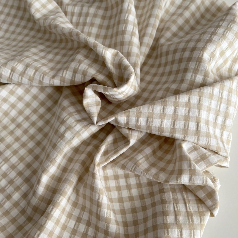 Seersucker / Coton gaufré vichy 6mm biscuit/ blanc Batikou - 1