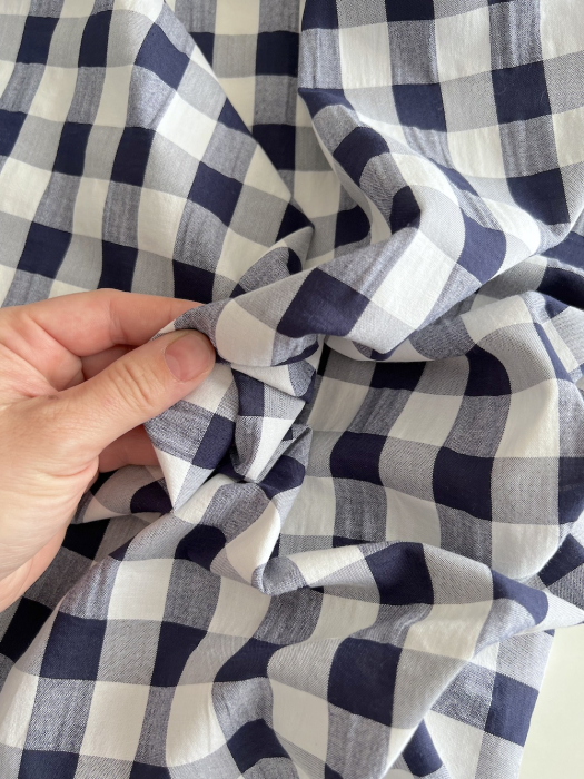 Seersucker / Coton gaufré vichy 20mm bleu marine / blanc Batikou - 2