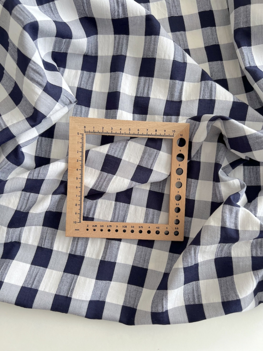 Seersucker / Coton gaufré vichy 20mm bleu marine / blanc Batikou - 3