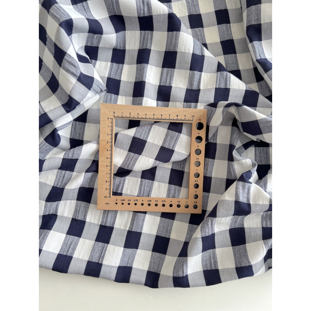 Seersucker / Coton gaufré vichy 20mm bleu marine / blanc Batikou - 3