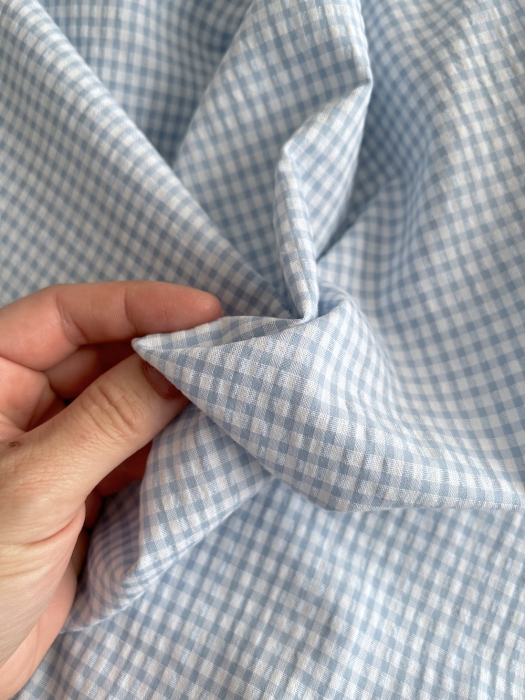 Seersucker / Coton gaufré vichy mini 3mm bleu jean / blanc Batikou - 2