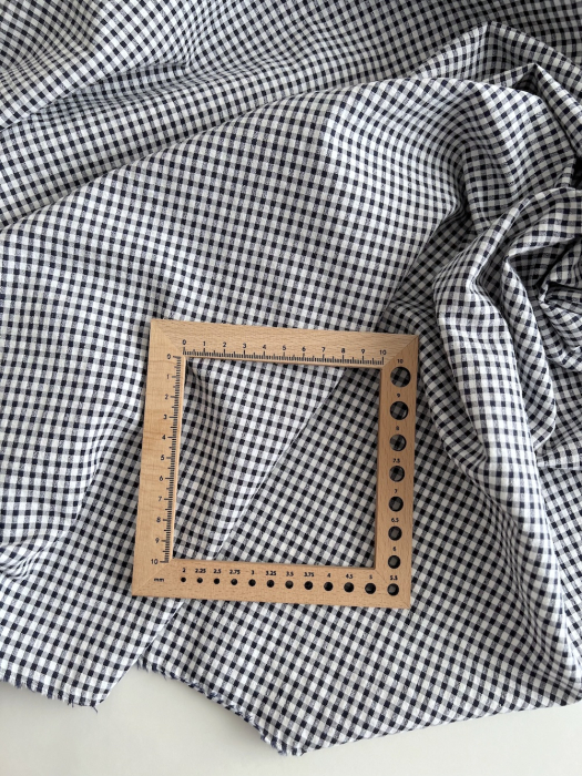 Seersucker / Coton gaufré vichy mini 3mm bleu marine / blanc Batikou - 3