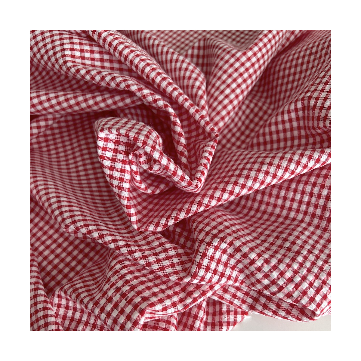 Seersucker / Coton gaufré vichy mini 3mm rouge / blanc Batikou - 1 Seersucker / Coton gaufré vichy mini 3mm rouge / blanc Batikou - 1