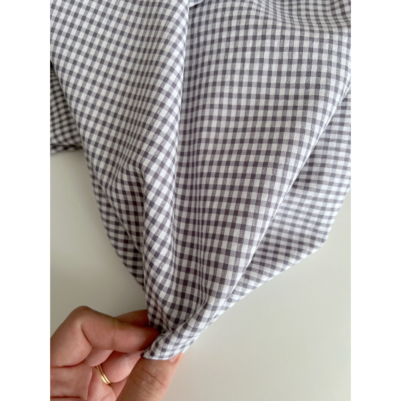 Seersucker / Coton gaufré vichy mini 3mm gris souris / blanc Batikou - 4