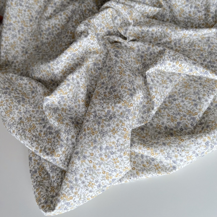 Camille - Tissu sergé / twill de coton organique imprimé fond écru Tissus issus de l'agriculture biologique  - 1