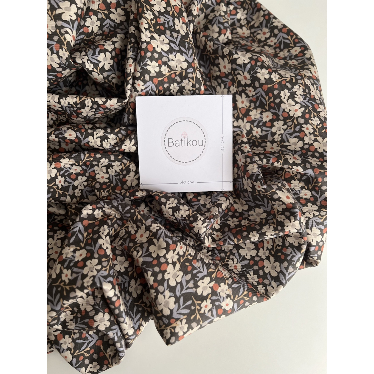 Tissu sergé / twill de coton organique imprimé fond ébène Tissus issus de l'agriculture biologique  - 5