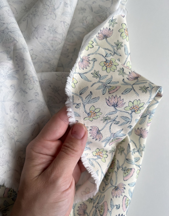 India - Popeline de coton BIO imprimé fleurs indiennes Tissus issus de l'agriculture biologique  - 3