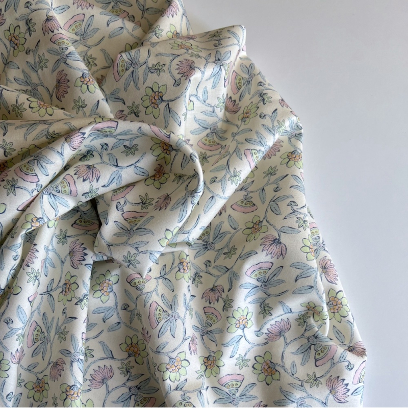 India - Popeline de coton BIO imprimé fleurs indiennes Tissus issus de l'agriculture biologique  - 7